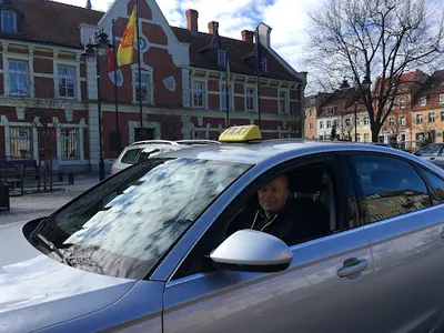 Halo Taxi Starogard - transport osobowy Mariusz Janca